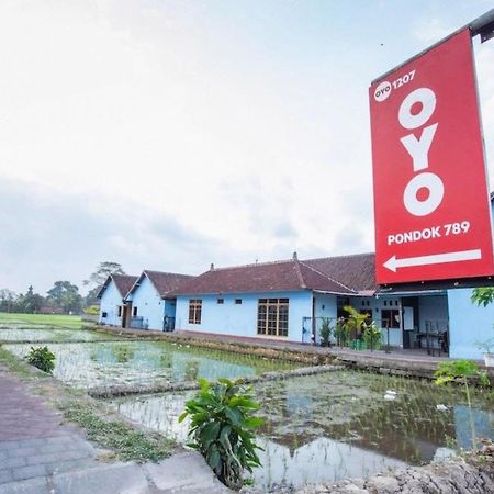Oyo 1207 Pondok 789 Near Canggu Echo Beach Exteriér fotografie